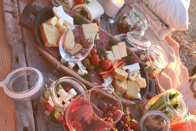 Private Santorini Sunset Picnic Experience - Key points at a glance