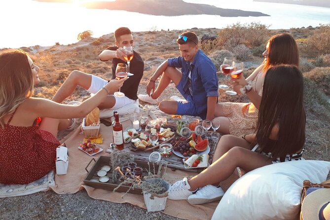 Private Santorini Sunset Picnic Experience - The personal touches from Jackie and her team