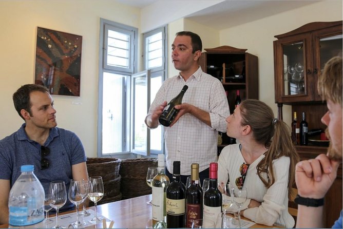Private Tour: Great Wines and Famous Towns of Santorini - Why this tour works for a first Santorini day