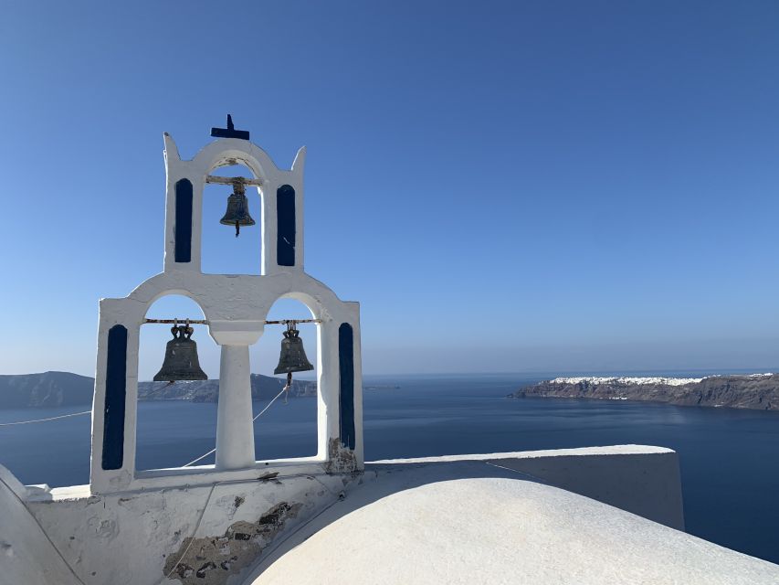 Private Tour of the Famous Blue Domes and Caldera - The guides and the feel of the experience