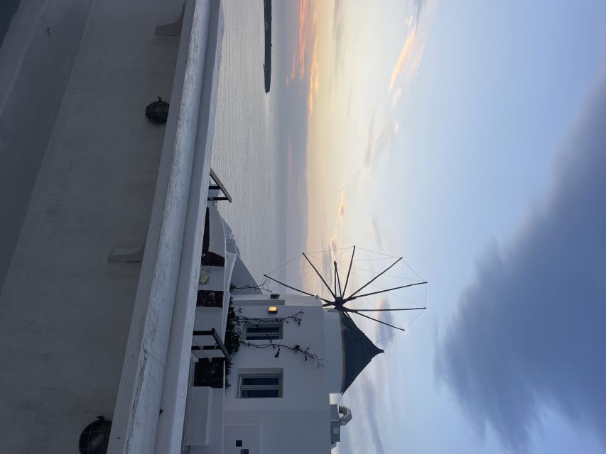 Private Tour of the Famous Blue Domes and Caldera - When to go and what to wear