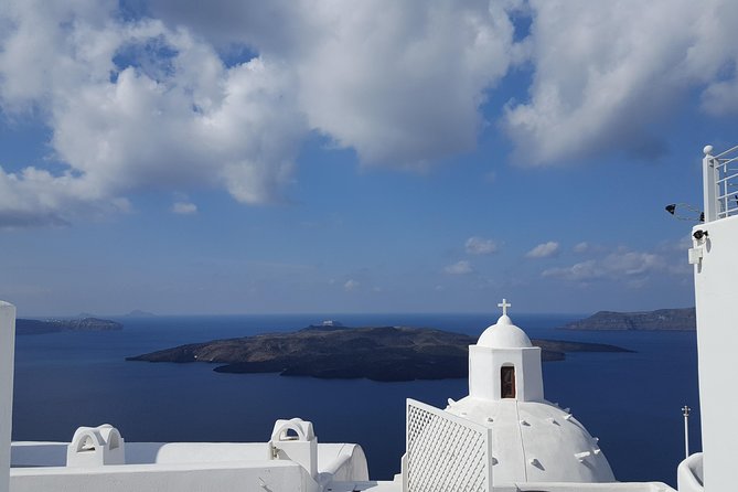 Private Tour Santorini best Attractions - Pyrgos and the old Venetian castle