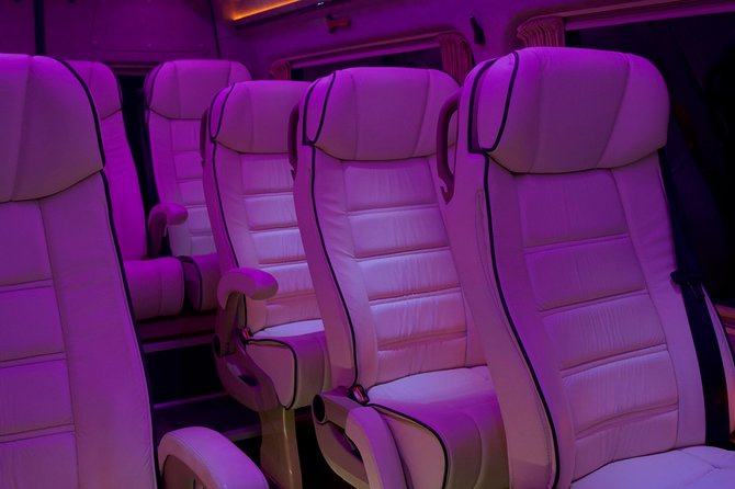Private Transfer , from or to Santorini Airport / Port / Hotel - Why a private Santorini transfer can be worth it