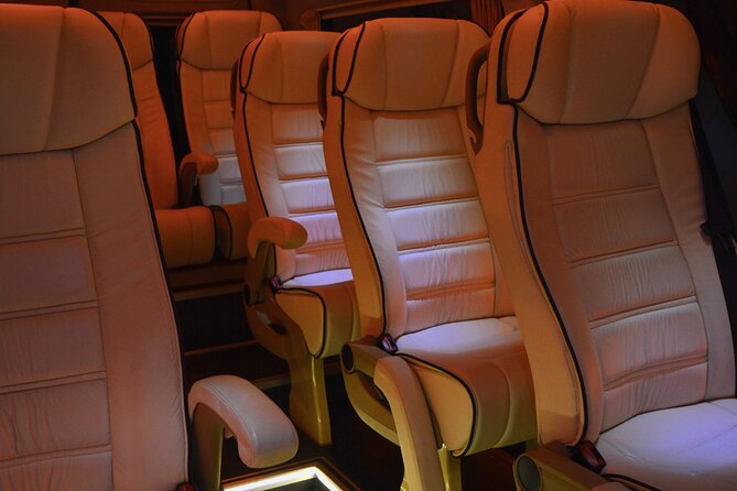 Private Transfer , from or to Santorini Airport / Port / Hotel - A short ride, but a useful first hour in Santorini