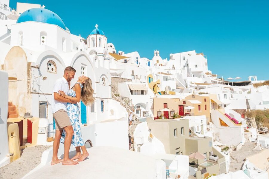 Proposal Photoshoot Santorini - The Photographer’s Role and Style