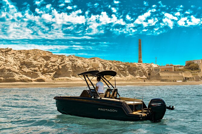 Rent a SpeedBoat in Santorini with License or Skippered - Key details to know before you book