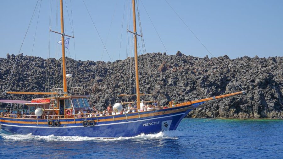 Santorini 2-Day Combo: Volcano Boat Cruise & Island Bus Tour - Palea Kameni and the warm sulfur water
