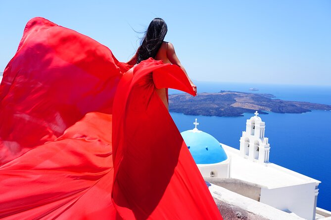 Santorini 2h Private Flying Dress Photoshoot with Transportation - How the flying dress effect is created