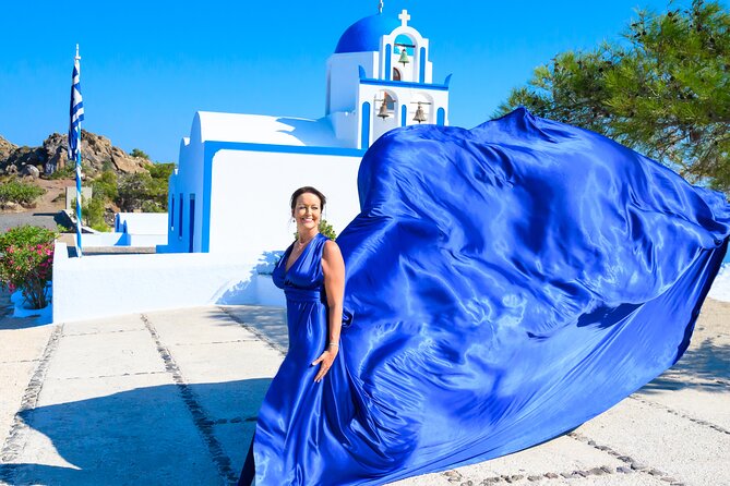 Santorini 2h Private Flying Dress Photoshoot with Transportation - The photos and what you receive afterward