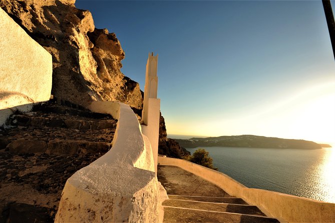 Santorini 3-Winery Tour with 12 Wine Tastings and Oia Sunset - Oia sunset without making it the whole tour