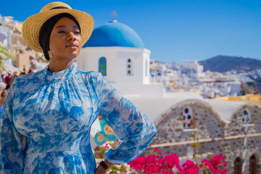 Santorini: 40-Minute Oia Photoshoot - What Mike adds to the experience