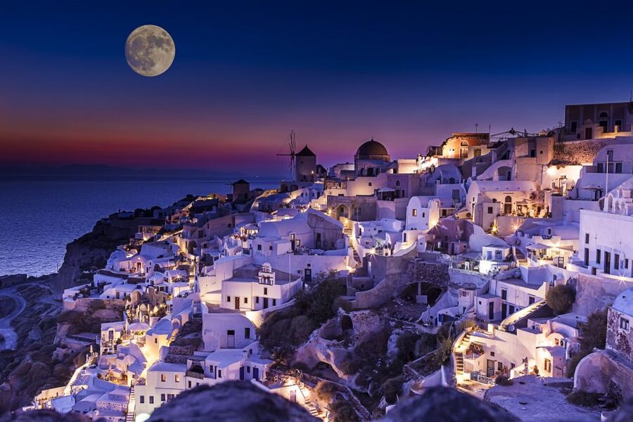 Santorini 5hour Semi-Private SECRET SUNSET Tour - A five-hour route built around changing views