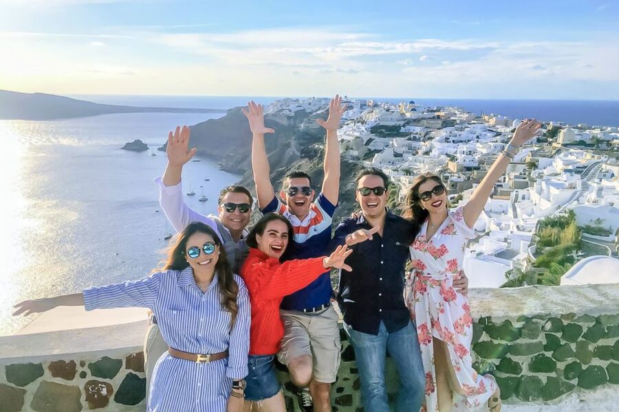 Santorini: 6-Hour Best of Santorini Private Experience - Oia before the crowds build
