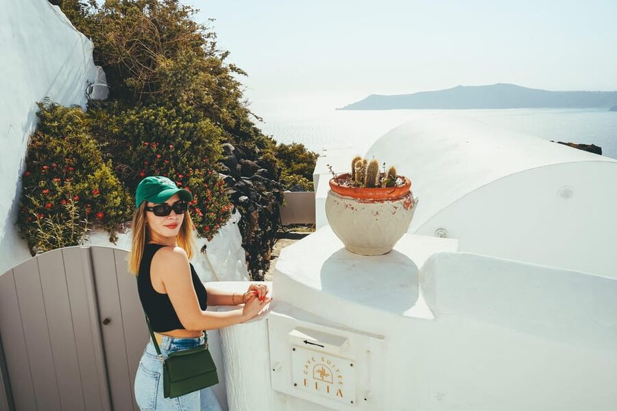 Santorini Best of Custom Tour with Local Guide & Pick-Up - The sample itinerary needs clarification
