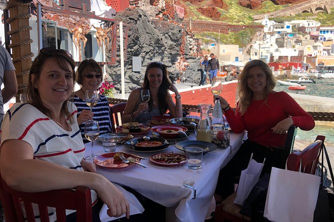 Santorini Bliss: Discover the Charms of the Southern Delight - Who will get the most from this experience?