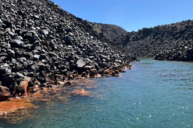Santorini: Boat tour to Volcano, Hot Springs & Thirasia island - Finding a quieter Santorini on Thirassia