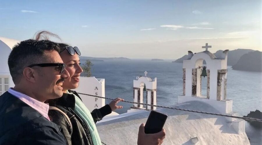 Santorini: Cable Car-Free & Stress-Free Private Island Tour - Timing, walking, and cruise-day risks