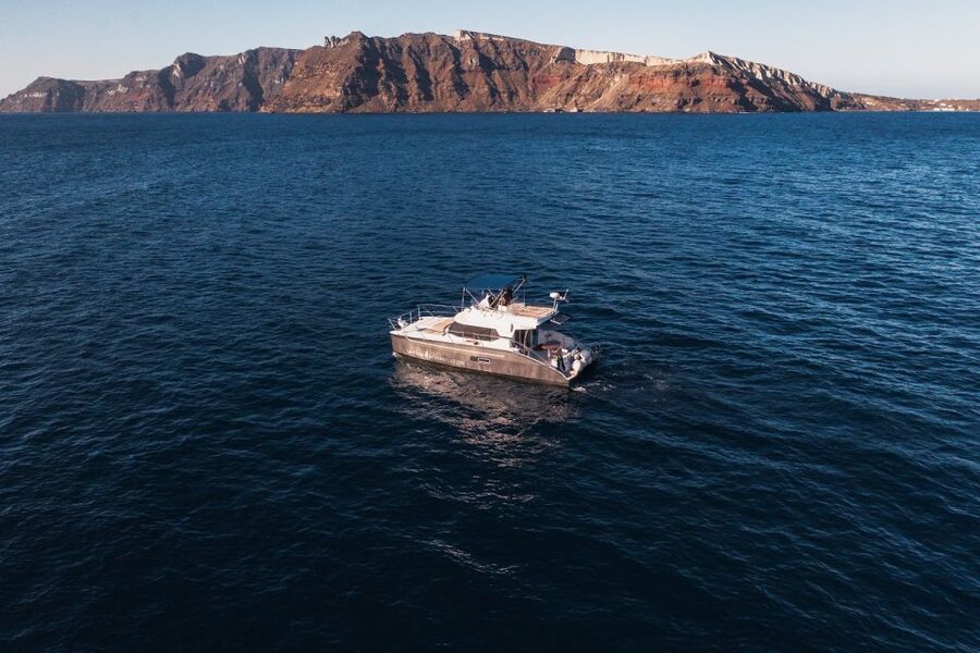 Santorini: Caldera Private Power Catamaran Cruise - Choosing three, four, or five hours