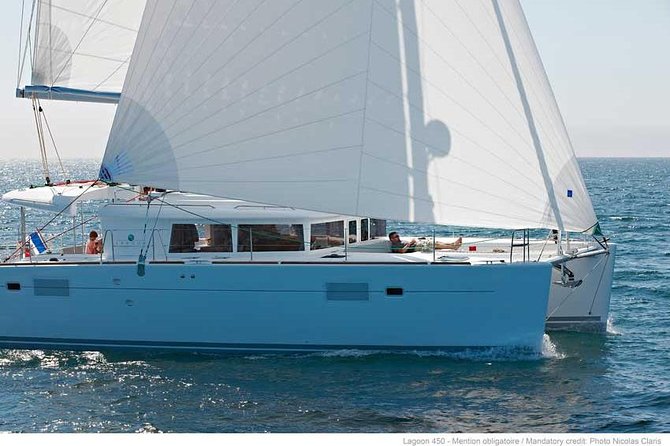 Santorini Caldera Sailing Tour with BBQ Lunch and Drinks - Choosing the 10am day cruise or 3pm sunset sailing