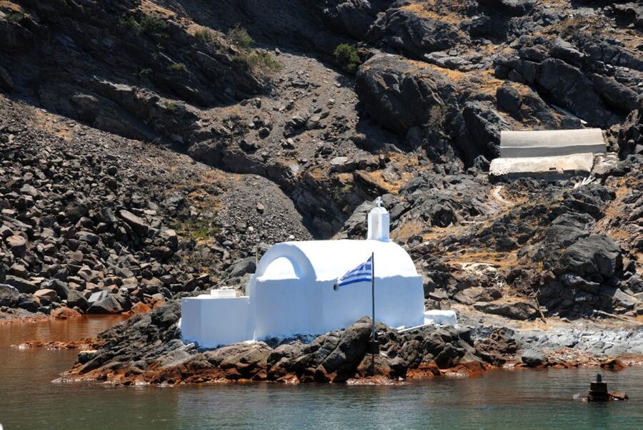 Santorini Caldera: Sunset Cruise with Dinner - What the evening really includes