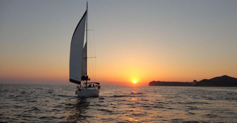 Santorini Caldera: Sunset Sailing Cruise with Meal - Vlychada and the first views from the water