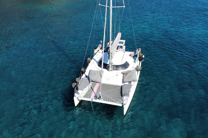 Santorini Catamaran Cruise – 5-Hour Private Sailing Experience - White Beach and 45 minutes in clear water