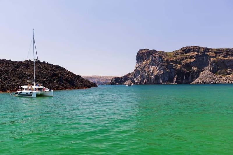 Santorini: Catamaran Cruise with Fresh Meal & Open Bar - What the $181 price really covers