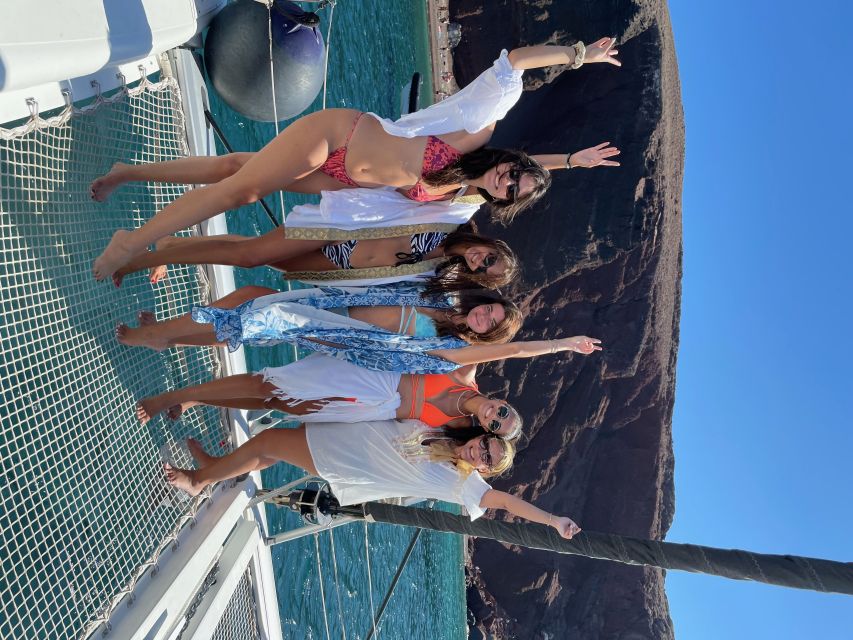 Santorini: Catamaran Cruise with Meal & Open Bar - Red Beach, White Beach, and Mesa Pigadia