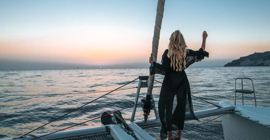 Santorini Catamaran Cruise with Swimming, Meal and Open Bar - Palea Kameni hot springs and the volcano