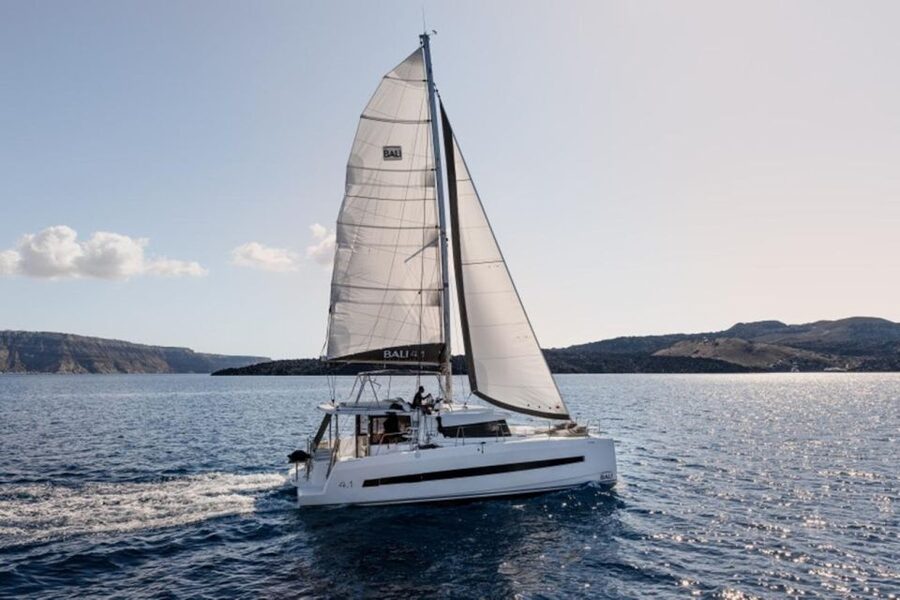 Santorini Catamaran Sunset Skyline Cruise - Transfers, timing, and what to bring