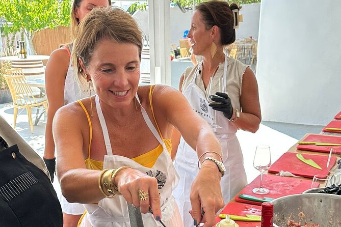Santorini Cooking Class-2 Wineries: Special Honey Moon Experience - Why this Santorini experience feels different
