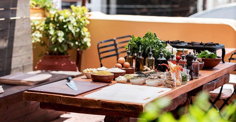 Santorini Cooking Class with Wine Tasting & Lunch - Why this Santorini tour is different