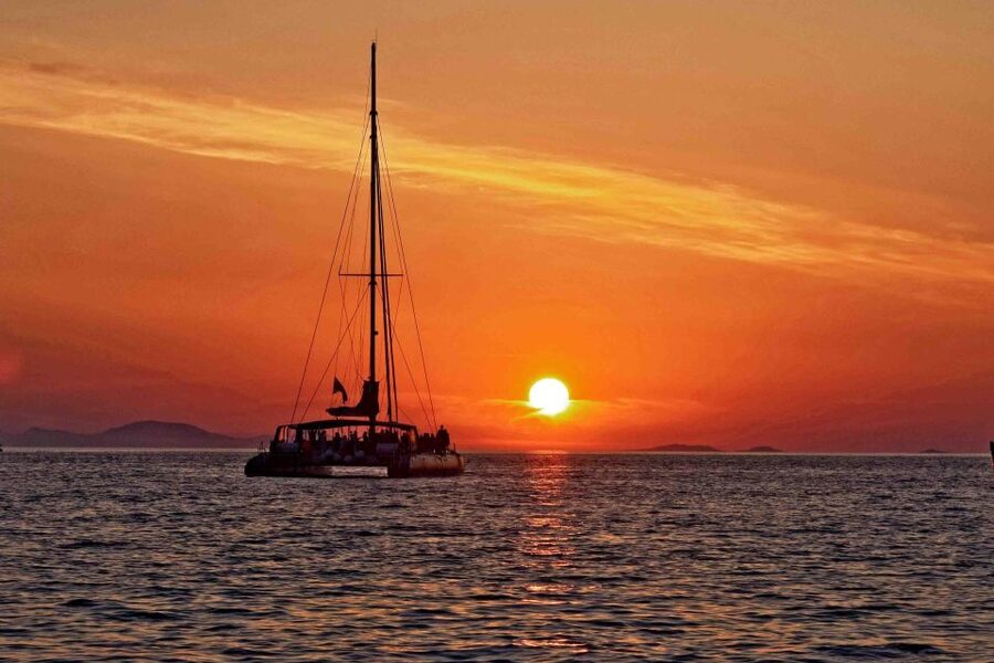 Santorini: Cruise Catamaran with BBQ & Drinks Day or Sunset - Key points to know before you book