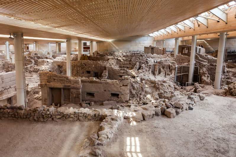 Santorini Cultural Villages and Akrotiri Ruins Private Tour - Emporio: fortified lanes and medieval Santorini