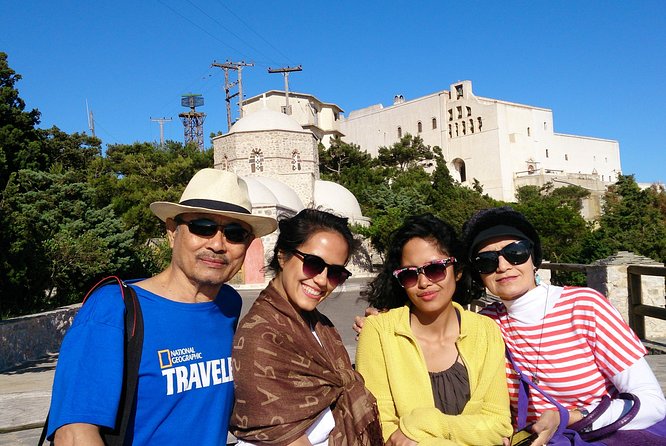 Santorini Customized Tours - A private way to see more of Santorini