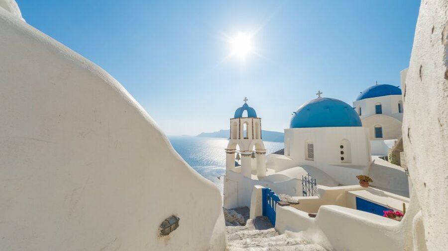 Santorini : Discover with Locals - Private Shore Excursion - Key points at a glance