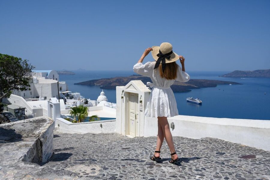 Santorini : Discover with Locals - Private Shore Excursion - Starting at Fira, not the cruise dock