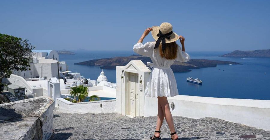 Santorini : Discover with Locals - Small Group Half-day Tour - Who should book this Santorini tour?
