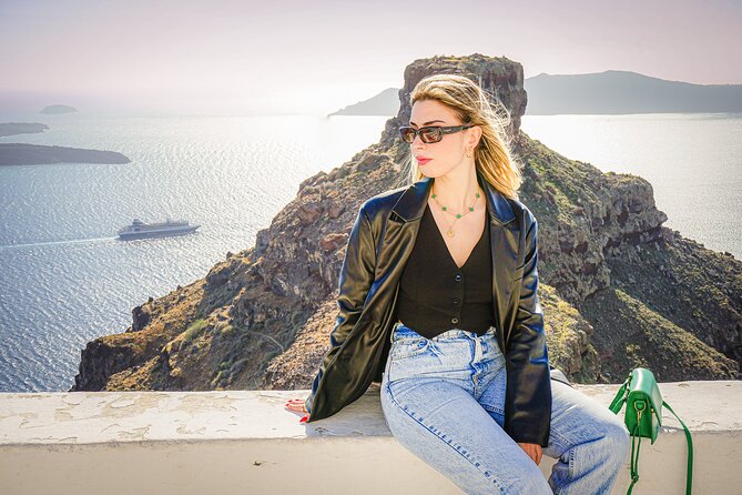 Santorini Discovery Private Custom Tour - Akrotiri, the town preserved by ash