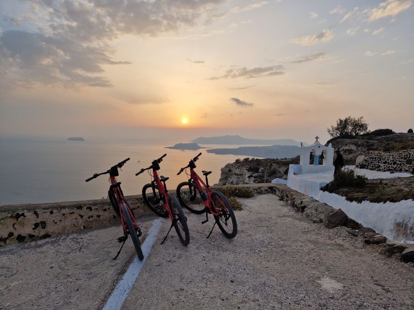 Santorini: E-Bike Sunset Tour Experience - Who should book this e-bike tour