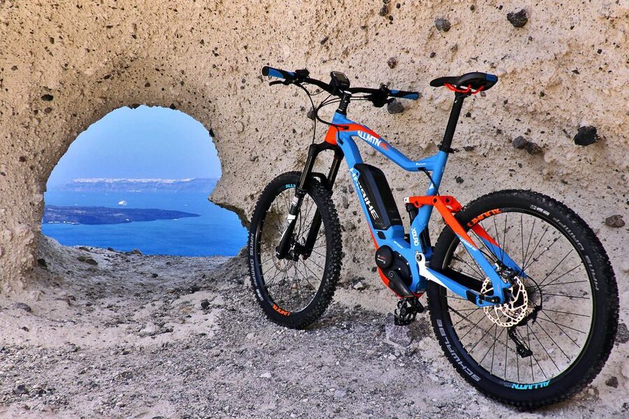 Santorini: Electric Mountain Bike Adventure - Riding old paths toward Emporeio