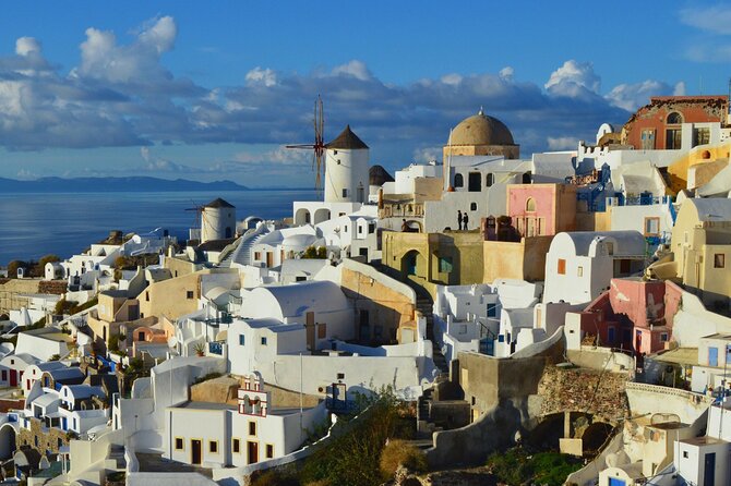 Santorini Essentials Half Day Private Sightseeing Tour - Oia: famous, beautiful, and time-sensitive