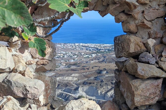 Santorini Essentials Half Day Private Sightseeing Tour - What the private guide adds