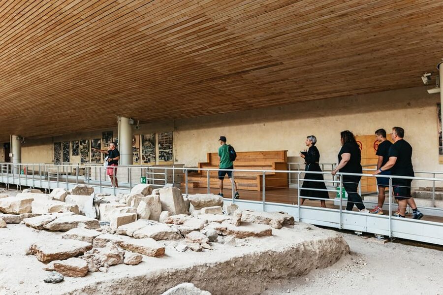 Santorini: Experience Akrotiri with a Licensed Tour Guide - The Atlantis question, handled with care