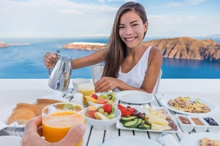 Santorini: Fira Town Walking Tour with Wine Tasting - Who should book this Fira walk?