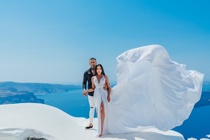 Santorini flying dress photo - Choosing the flying dress and changing clothes