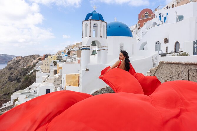 Santorini Flying Dress Photoshoot with a Pro Photographer - Why Oia works so well for a flying dress shoot
