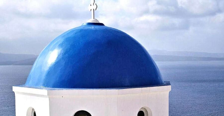 Santorini: Full-Day Small Group Tour - Five hours from blue domes to black sand