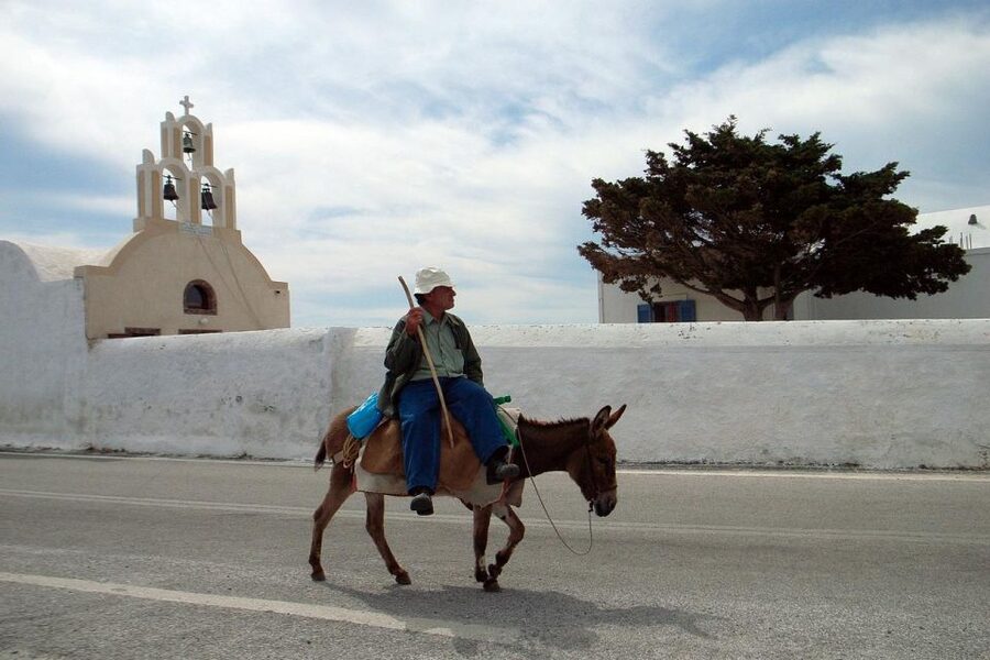 Santorini Fully Customizable Tour - Key points at a glance