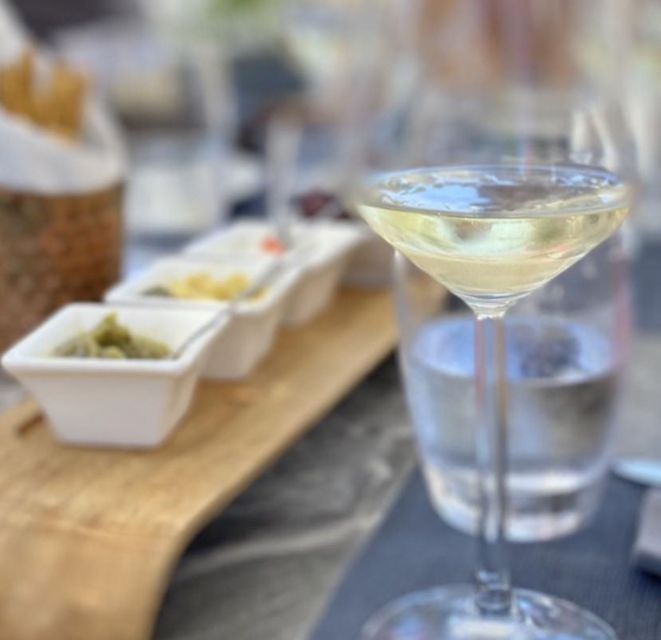 Santorini Fun Wine tour-Visit 2 Wineries-transfers included - The short vineyard stop